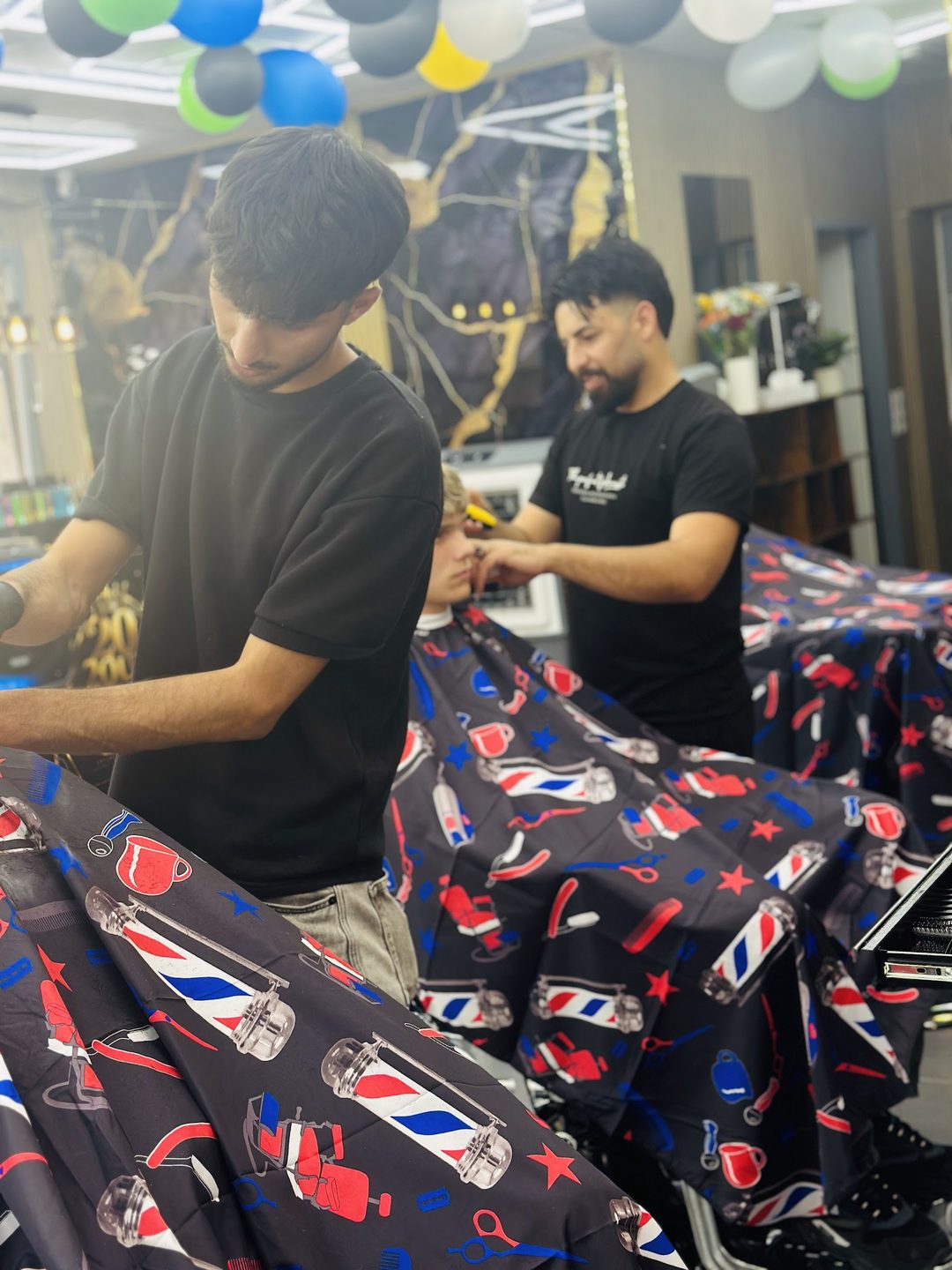 20 UR Barbershop